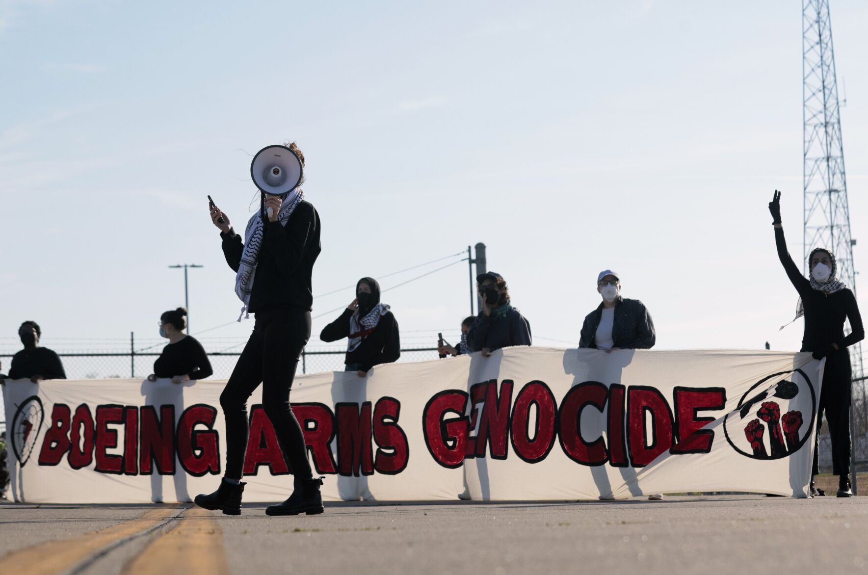 Pro-Palestinian group protests Boeing